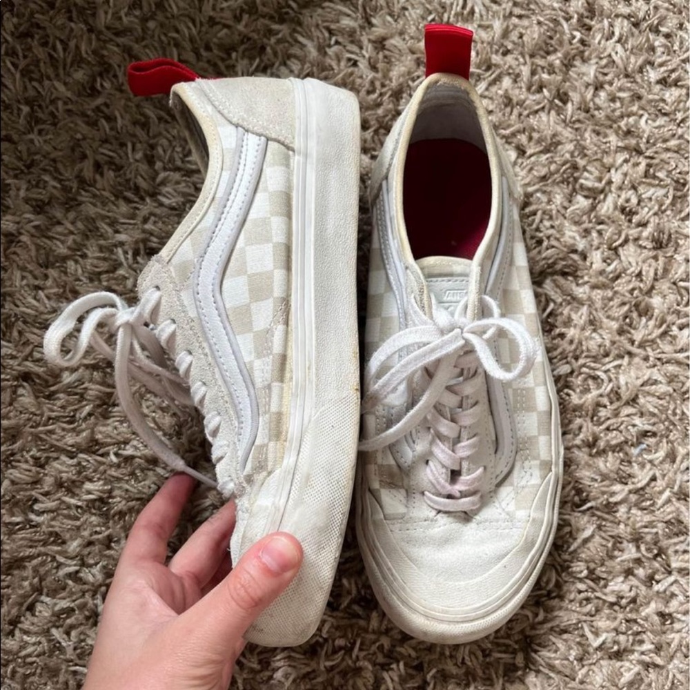 Custom white checked vans, red and rose details!